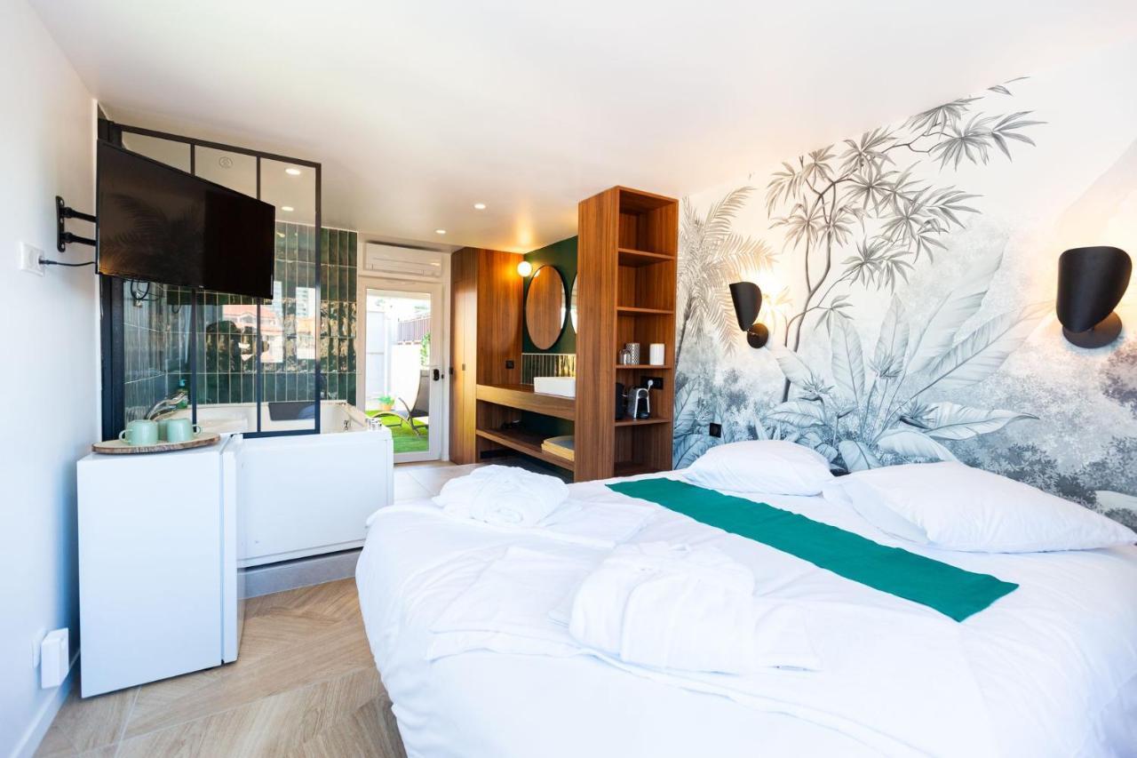 Love Room Du Mont D'Or - Baignoire Spa - Minibar Offert Marseille Bagian luar foto